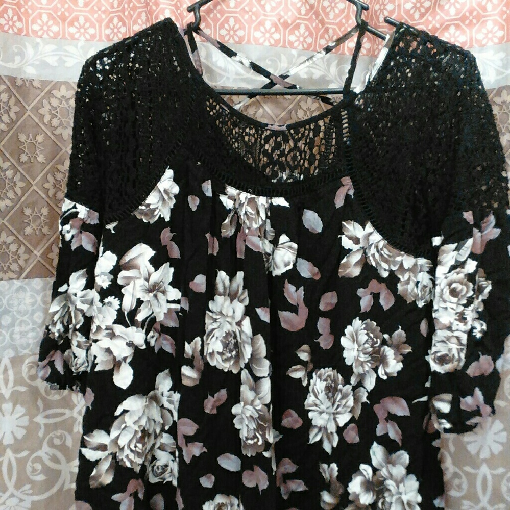 Super cute women's top